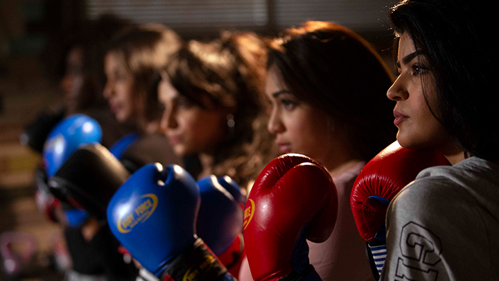 Boxing Girls Photo